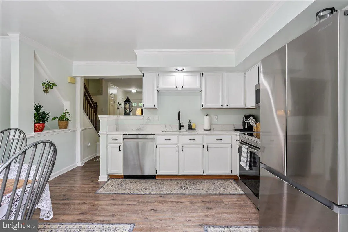 Manassas, Virginia 20110, United States, 3 Bedrooms Bedrooms, ,4 BathroomsBathrooms,Residential,Active,196232