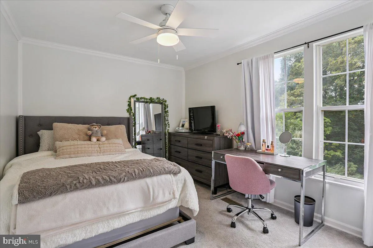 Manassas, Virginia 20110, United States, 3 Bedrooms Bedrooms, ,4 BathroomsBathrooms,Residential,Active,196232