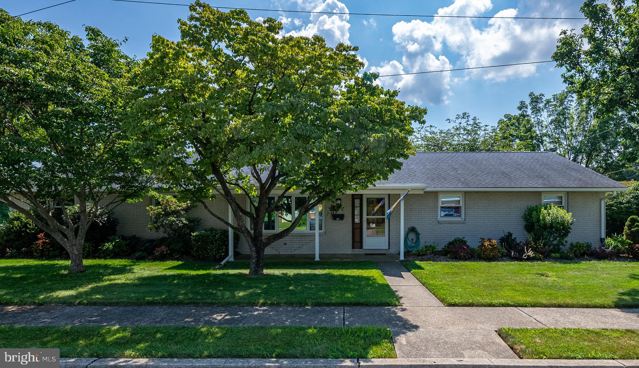 25 RADCLIFF ROAD