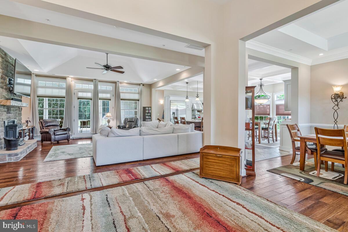 7421 SUGAR CANE COURT