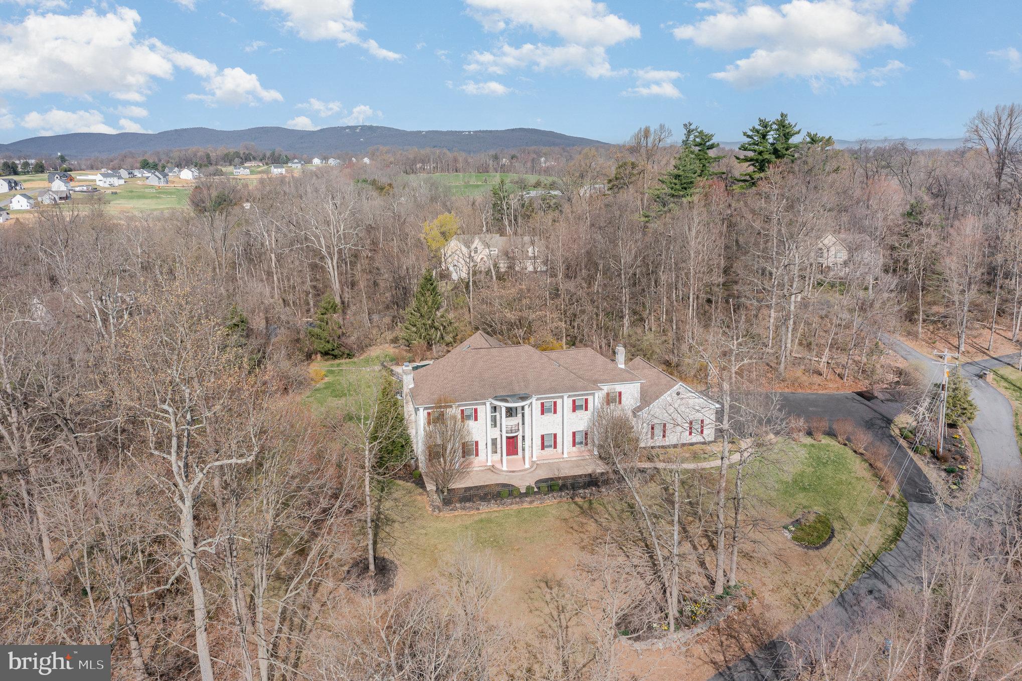 17 MONTEGO COURT