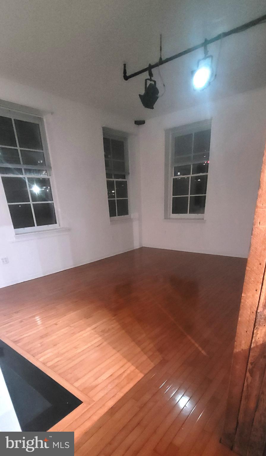 OLD CITY - Residential Lease