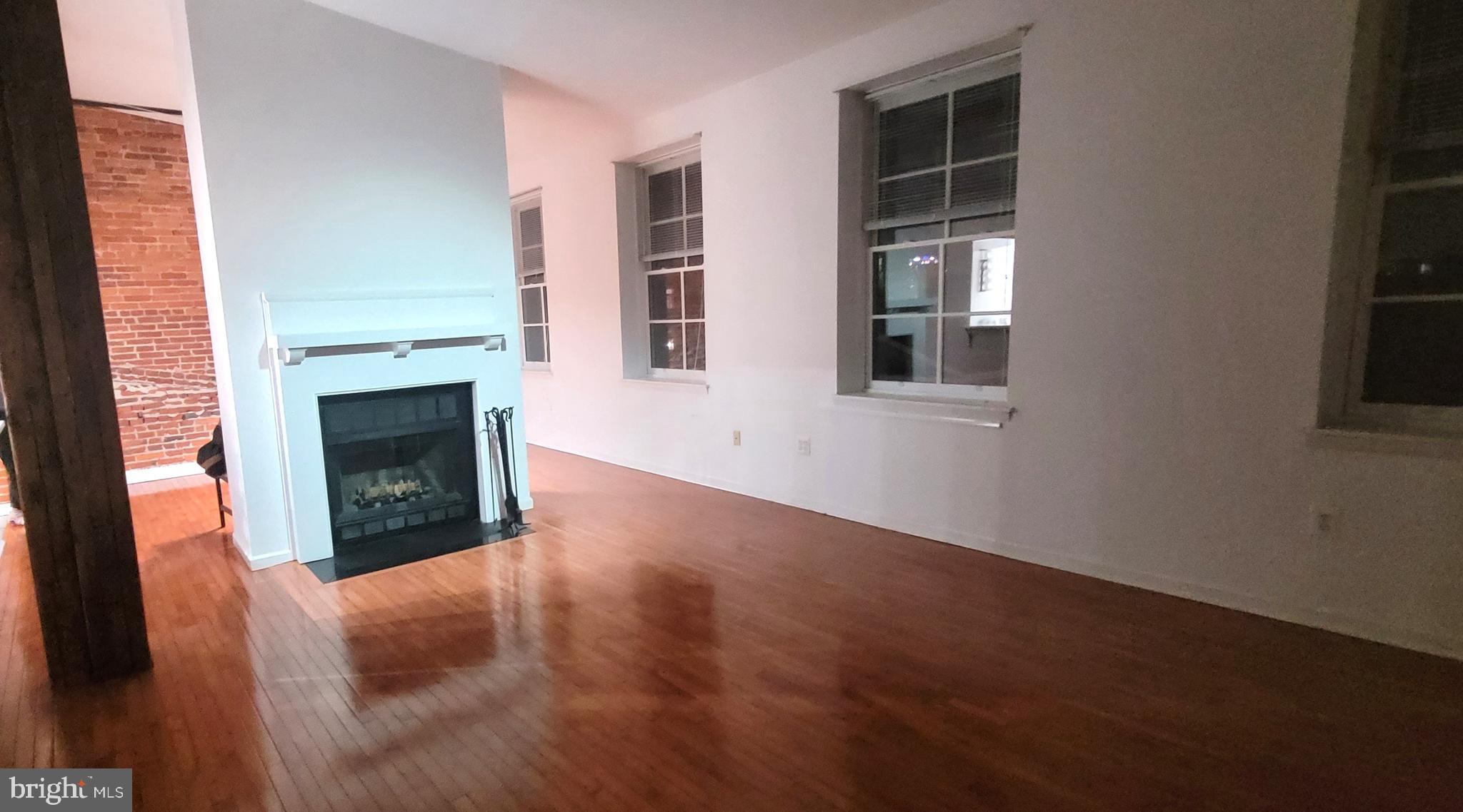 OLD CITY - Residential Lease