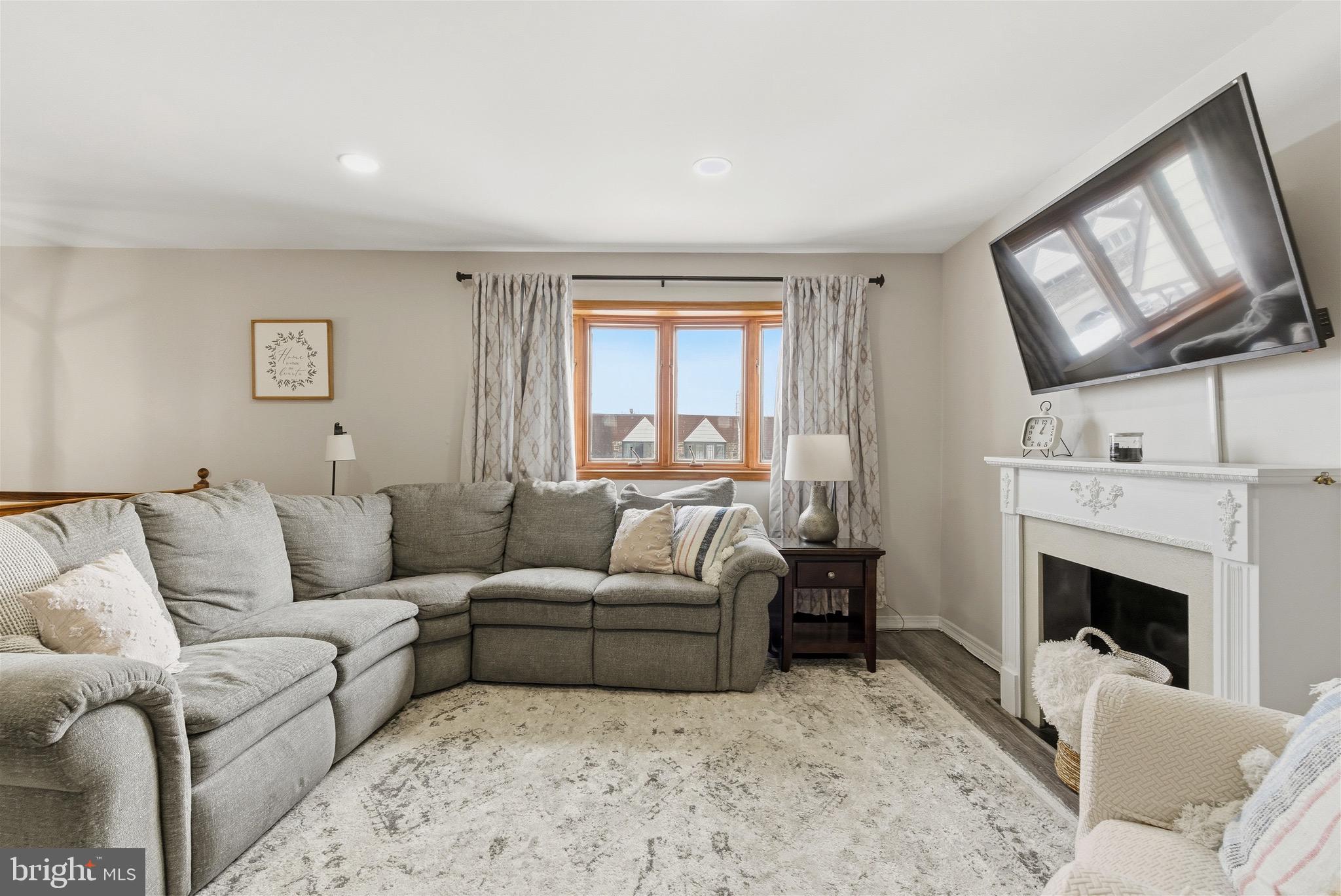 SOMERTON - Residential