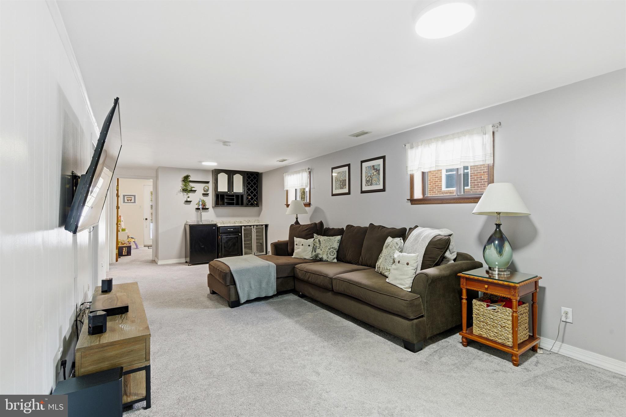 SOMERTON - Residential