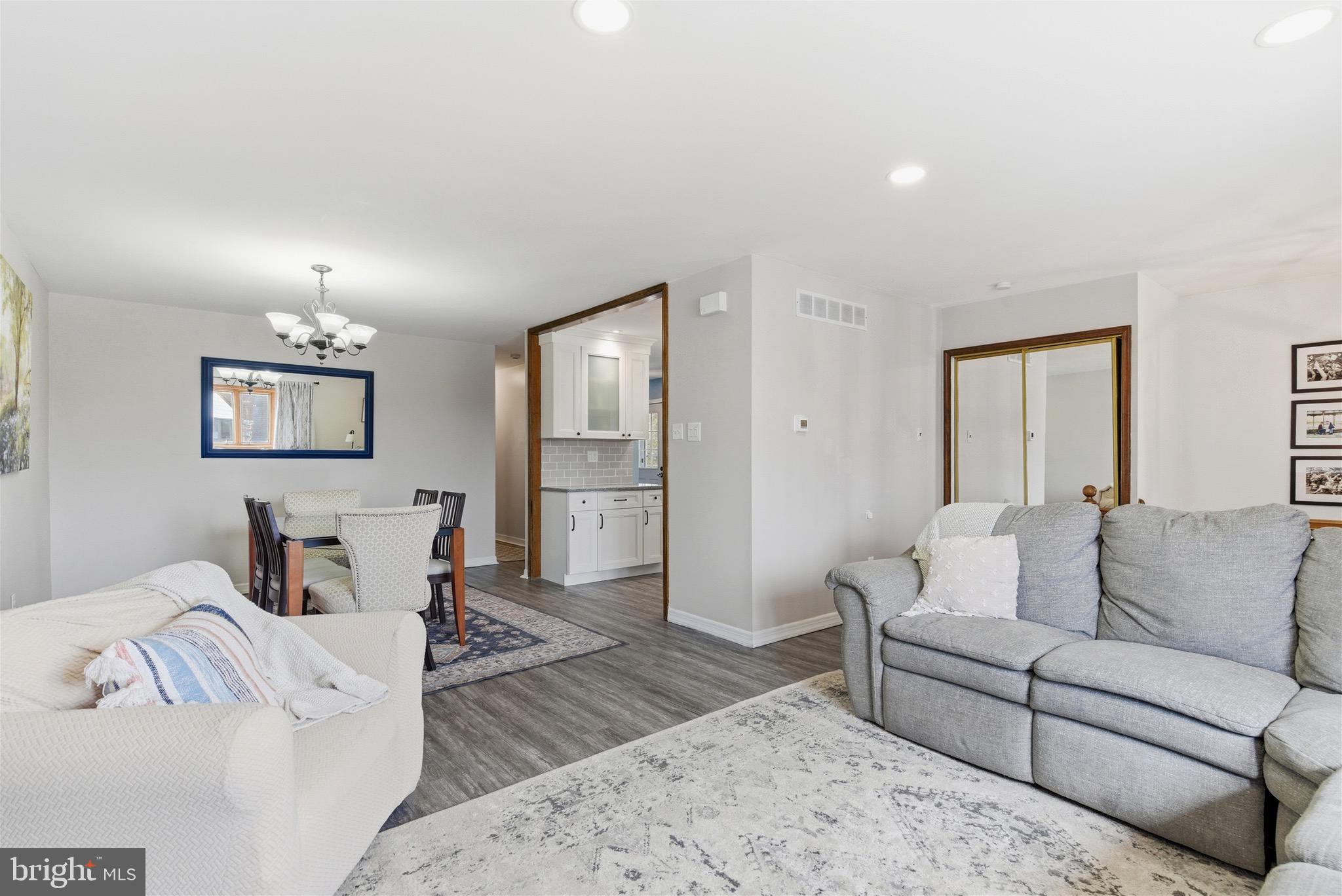 SOMERTON - Residential