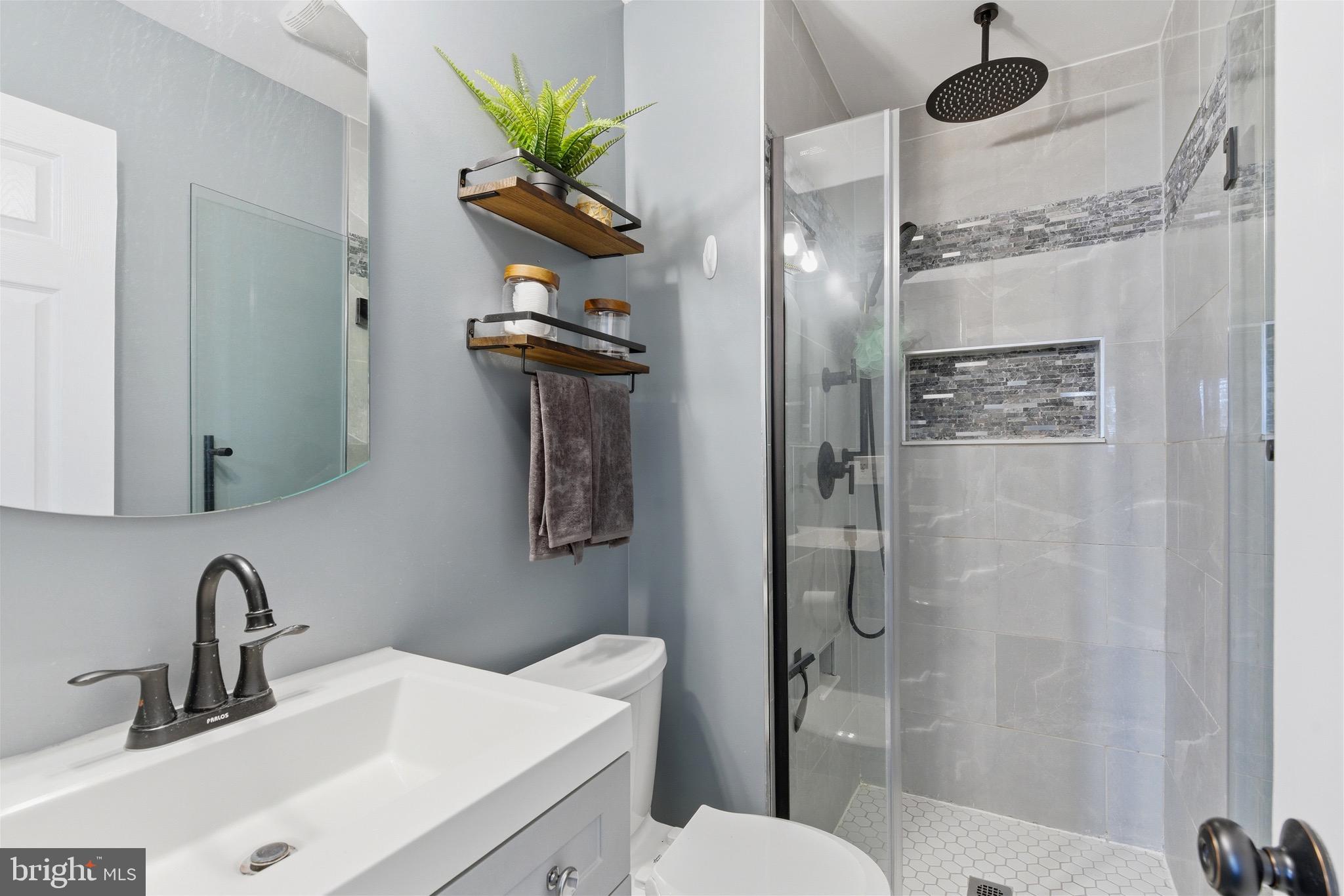 SOMERTON - Residential