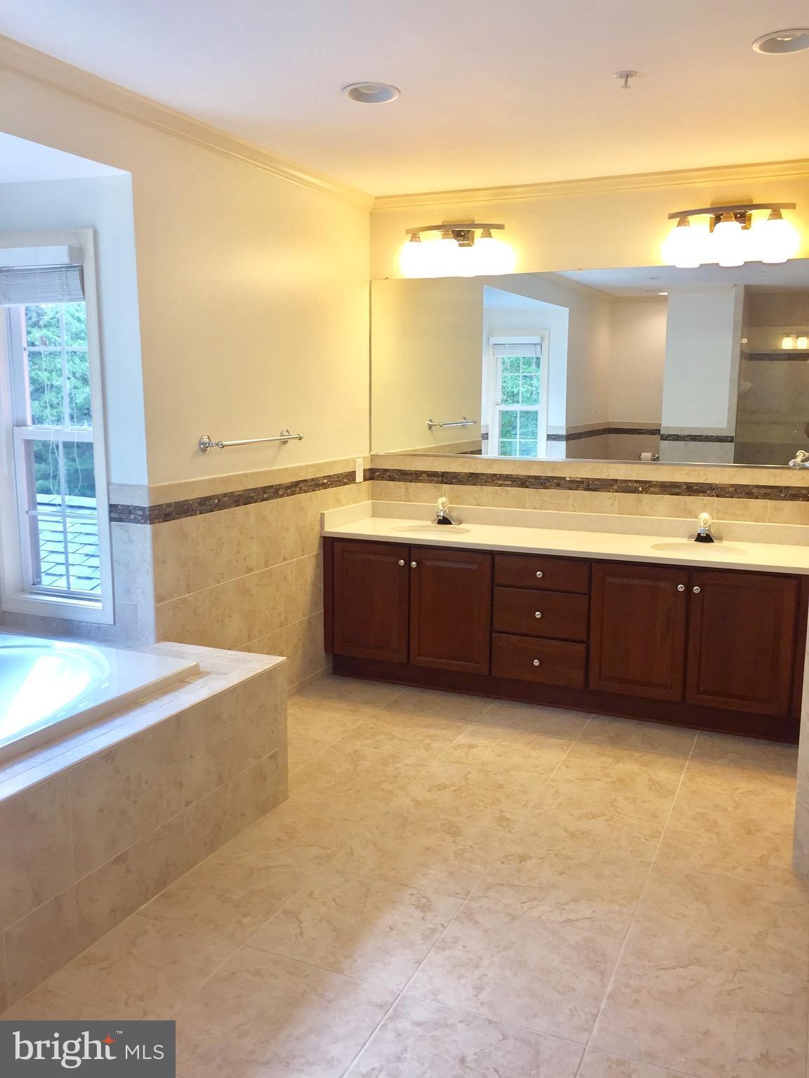 THE FOREST AT HUNTERS MI - Residential