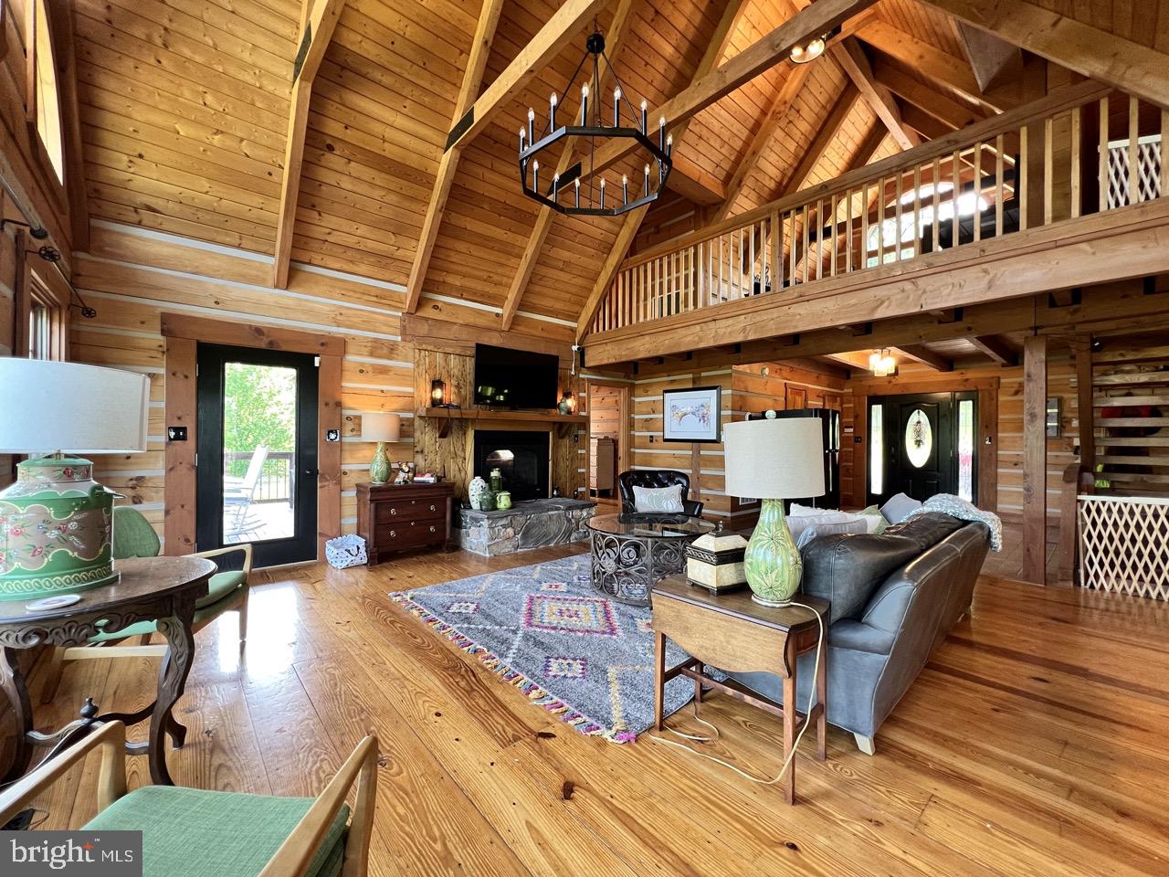 NONE UNRESTRICTED - Residential