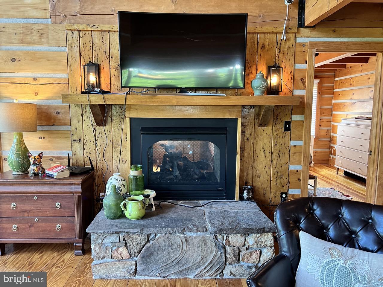 NONE UNRESTRICTED - Residential