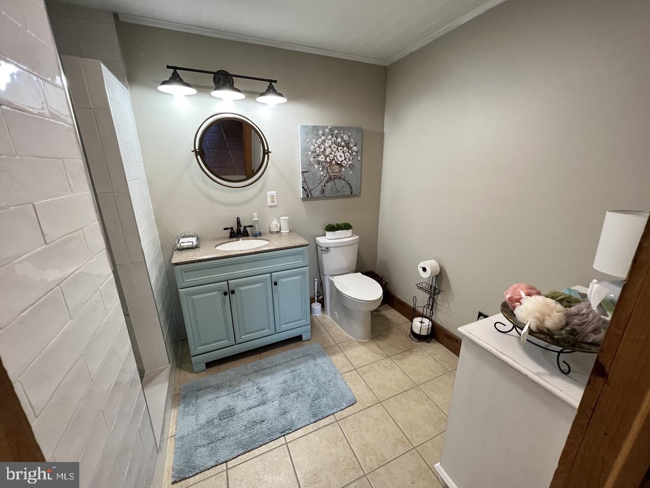 NONE UNRESTRICTED - Residential