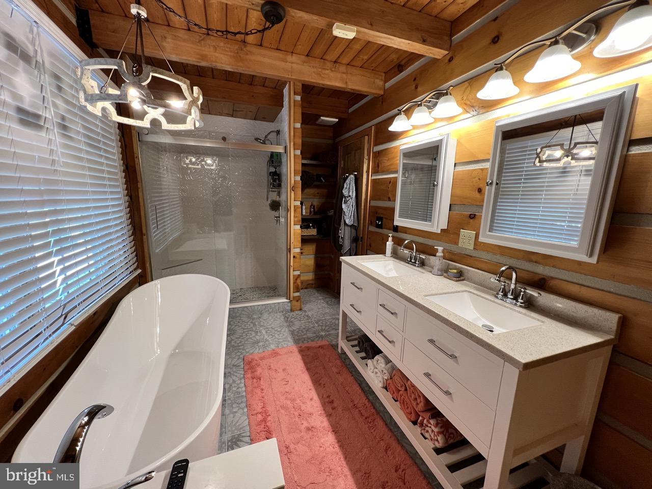 NONE UNRESTRICTED - Residential