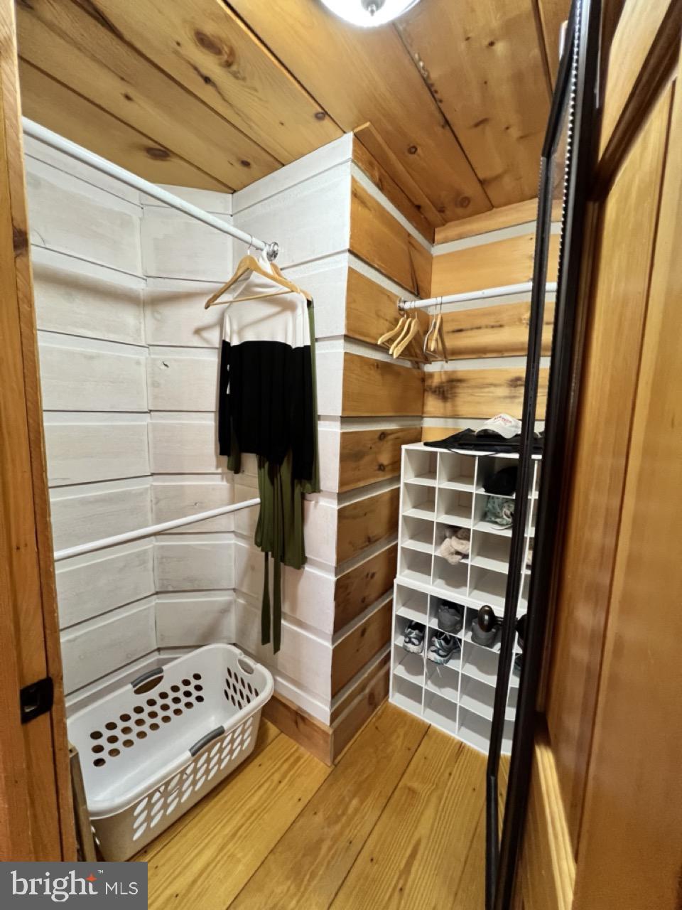 NONE UNRESTRICTED - Residential