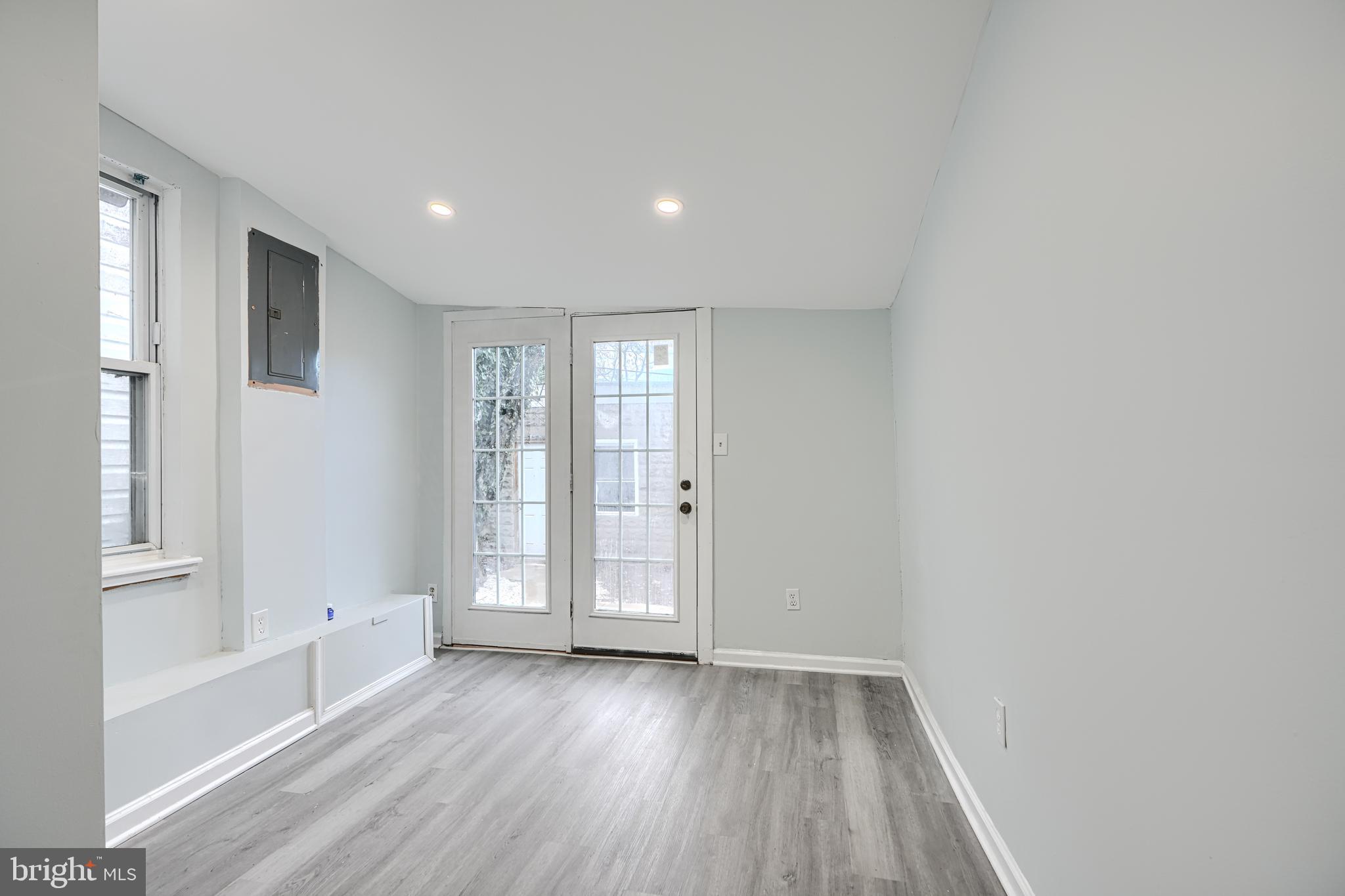 WAVERLY - Residential