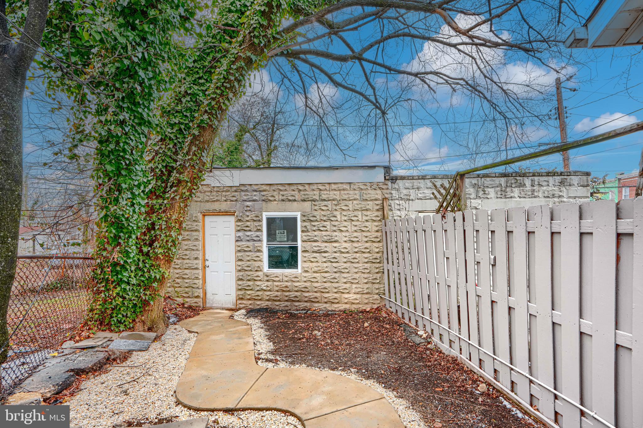 WAVERLY - Residential