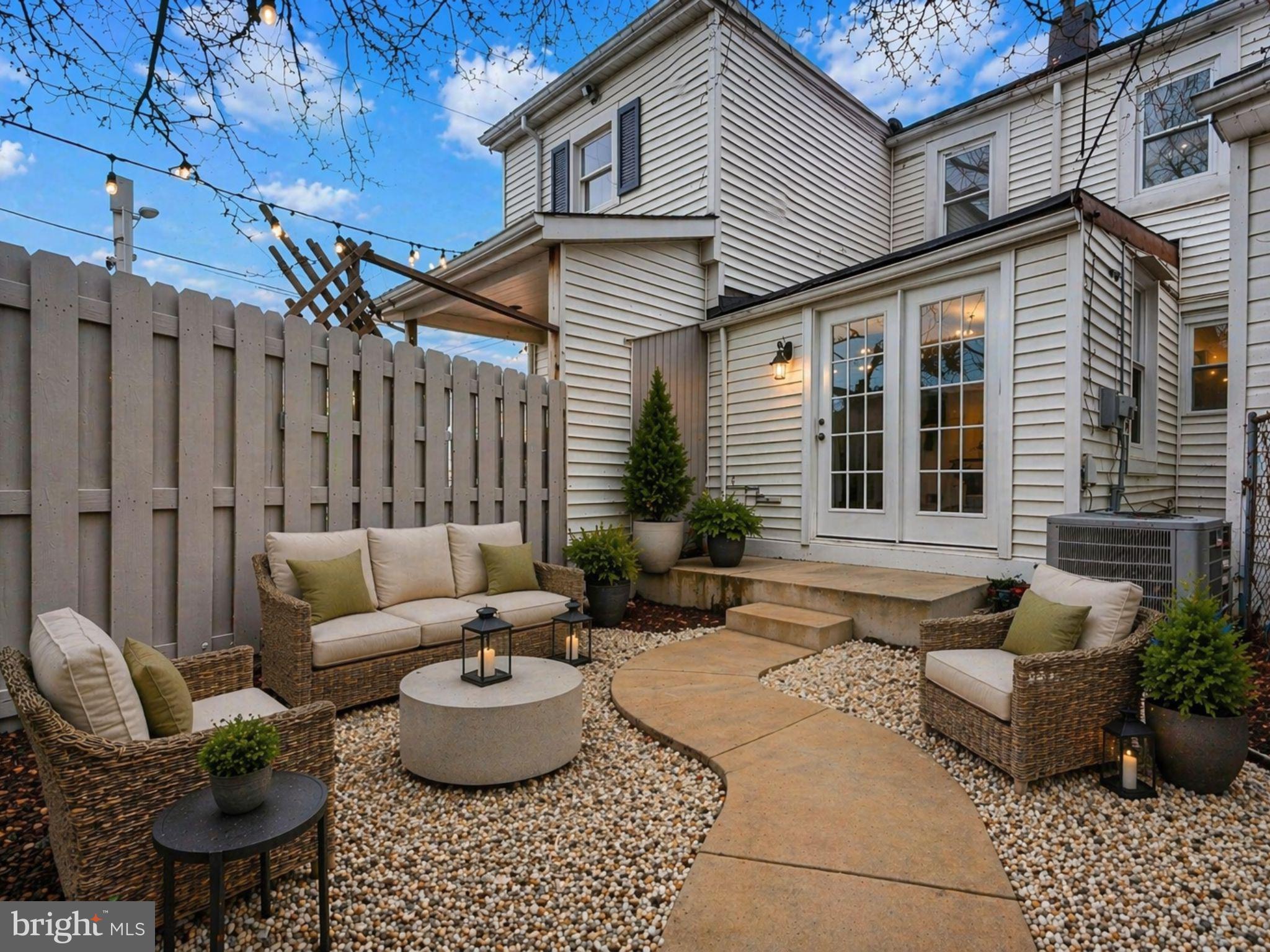 WAVERLY - Residential