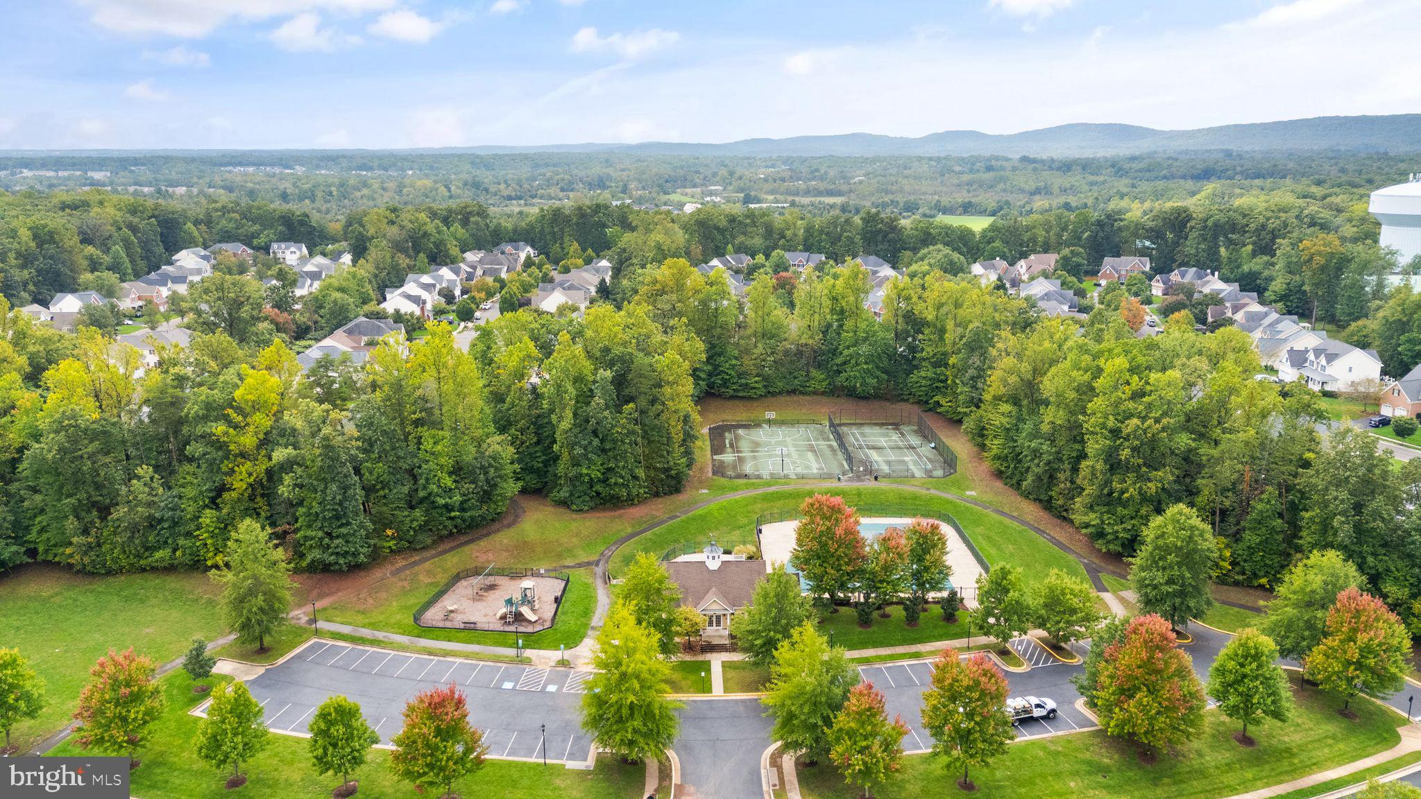 DOMINION VALLEY COUNTRY CLUB - Residential