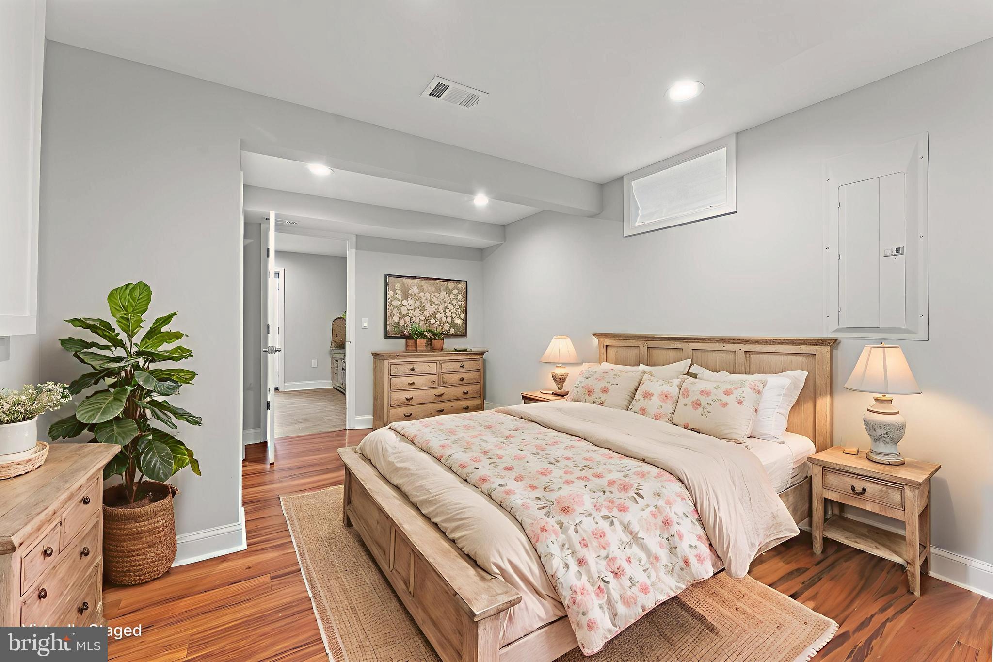 DOMINION VALLEY COUNTRY CLUB - Residential