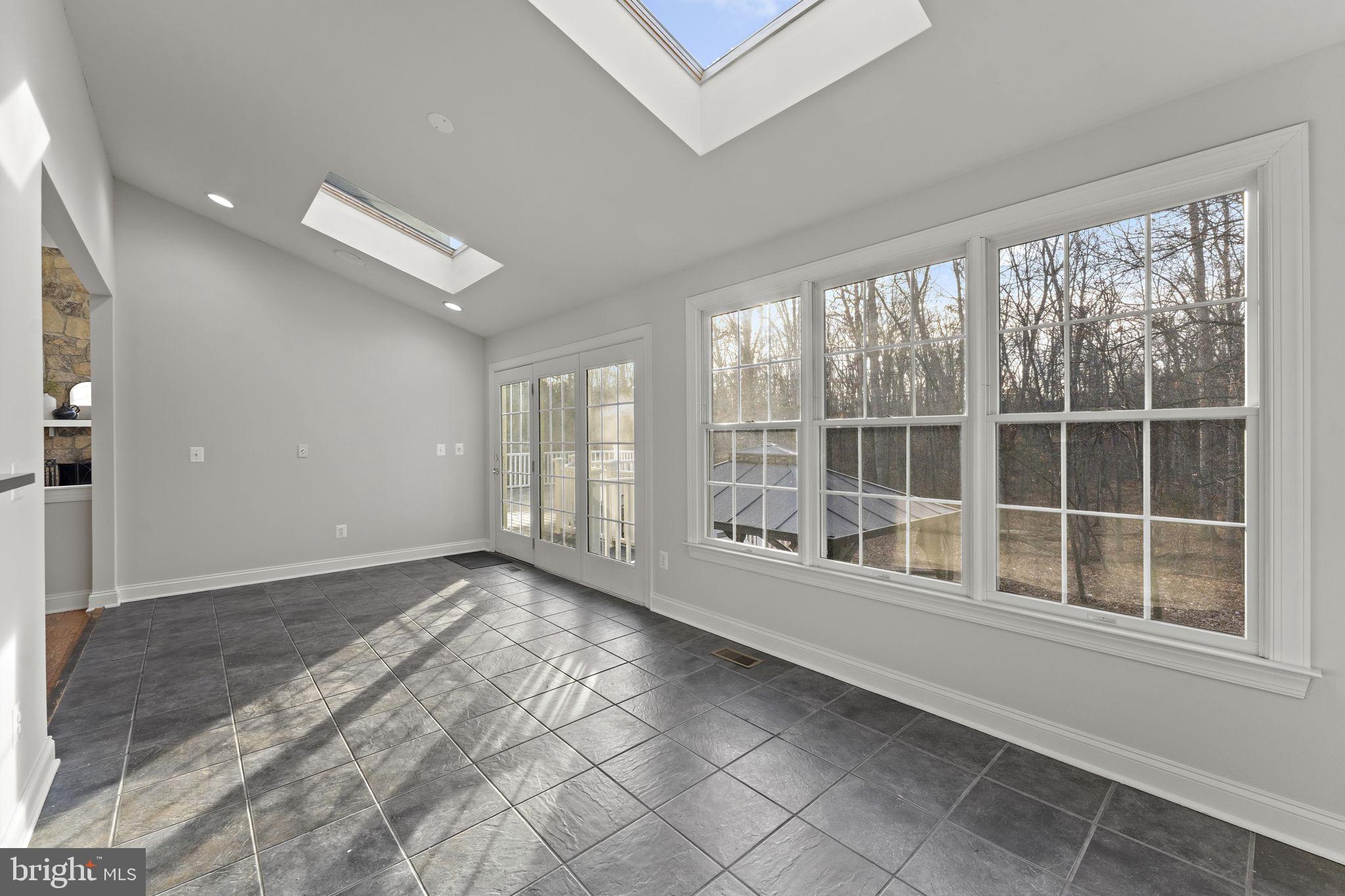 DOMINION VALLEY COUNTRY CLUB - Residential