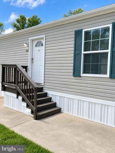 Mobile Home For Sale - 177 Omaha Avenue<br/> DOVER, PA 17315