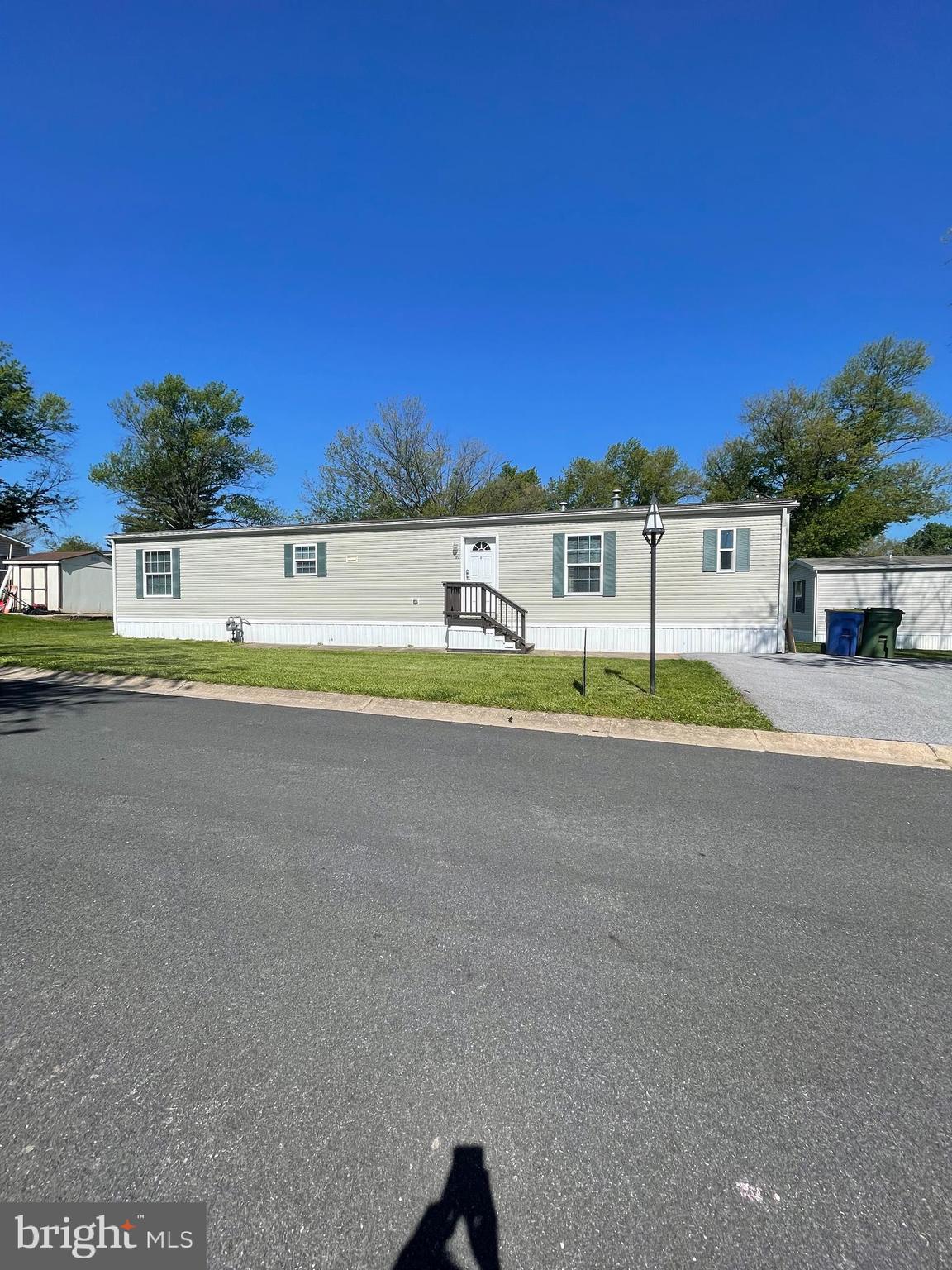 THUNDERBIRD ESTATES - Residential