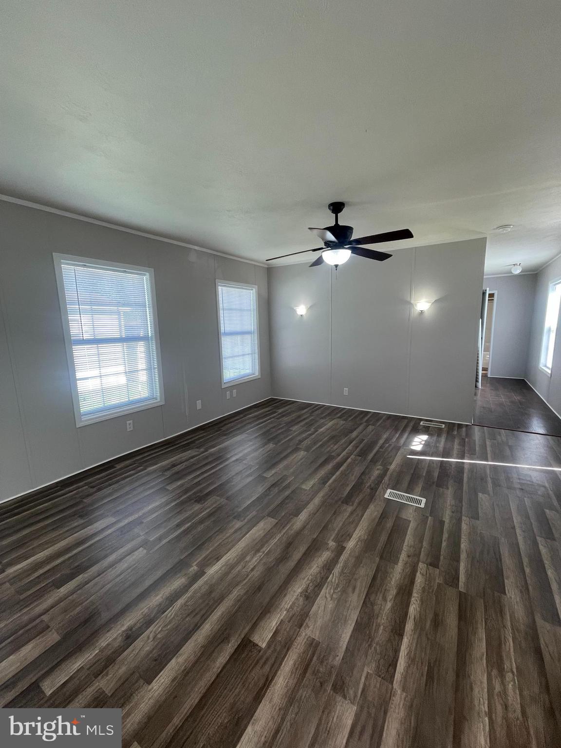 THUNDERBIRD ESTATES - Residential