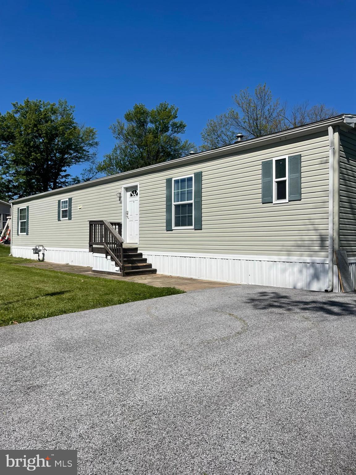 THUNDERBIRD ESTATES - Residential