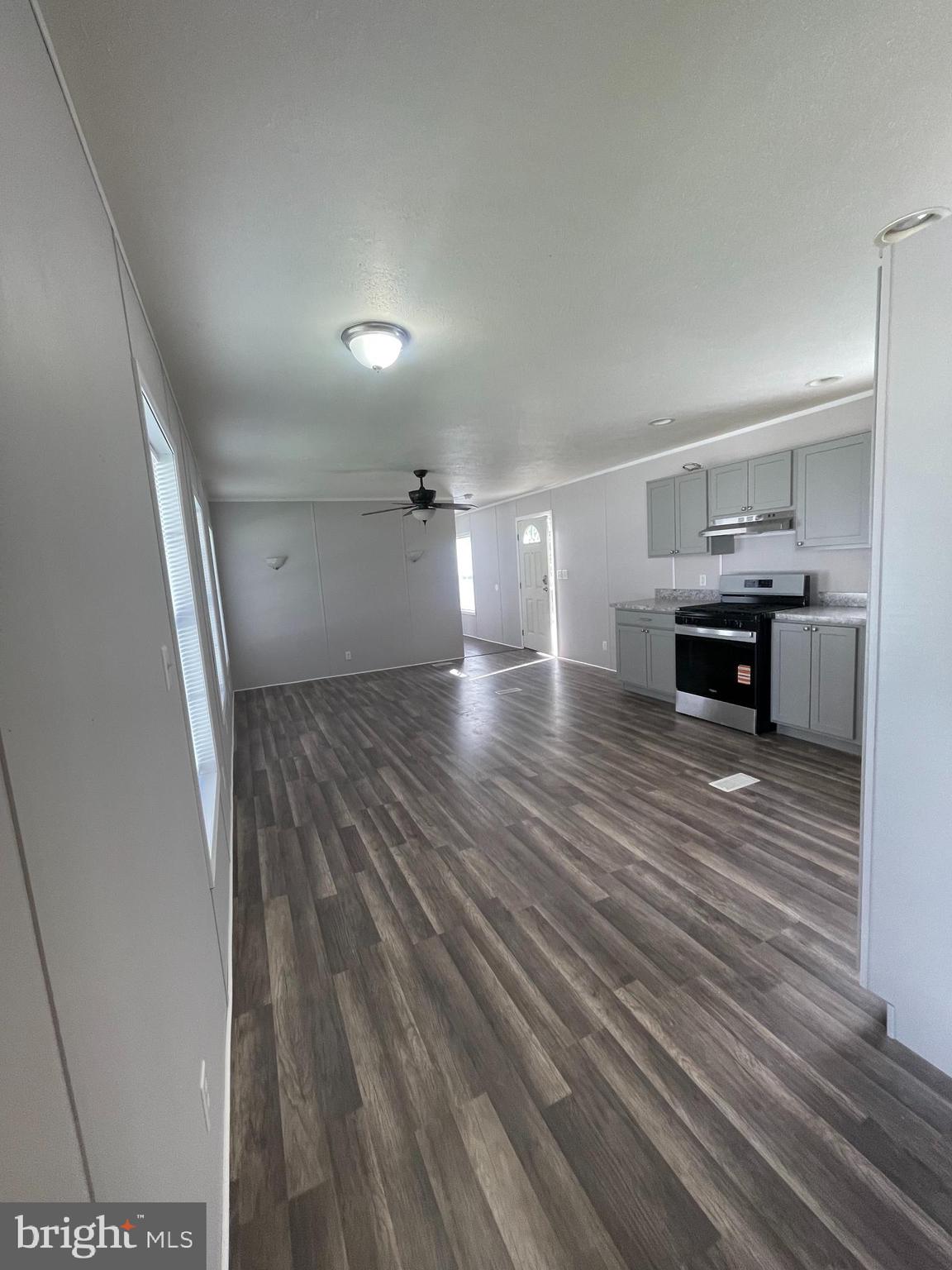 THUNDERBIRD ESTATES - Residential