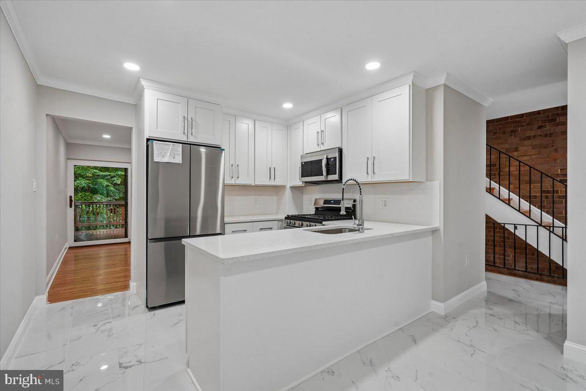 10713 DEBORAH DRIVE