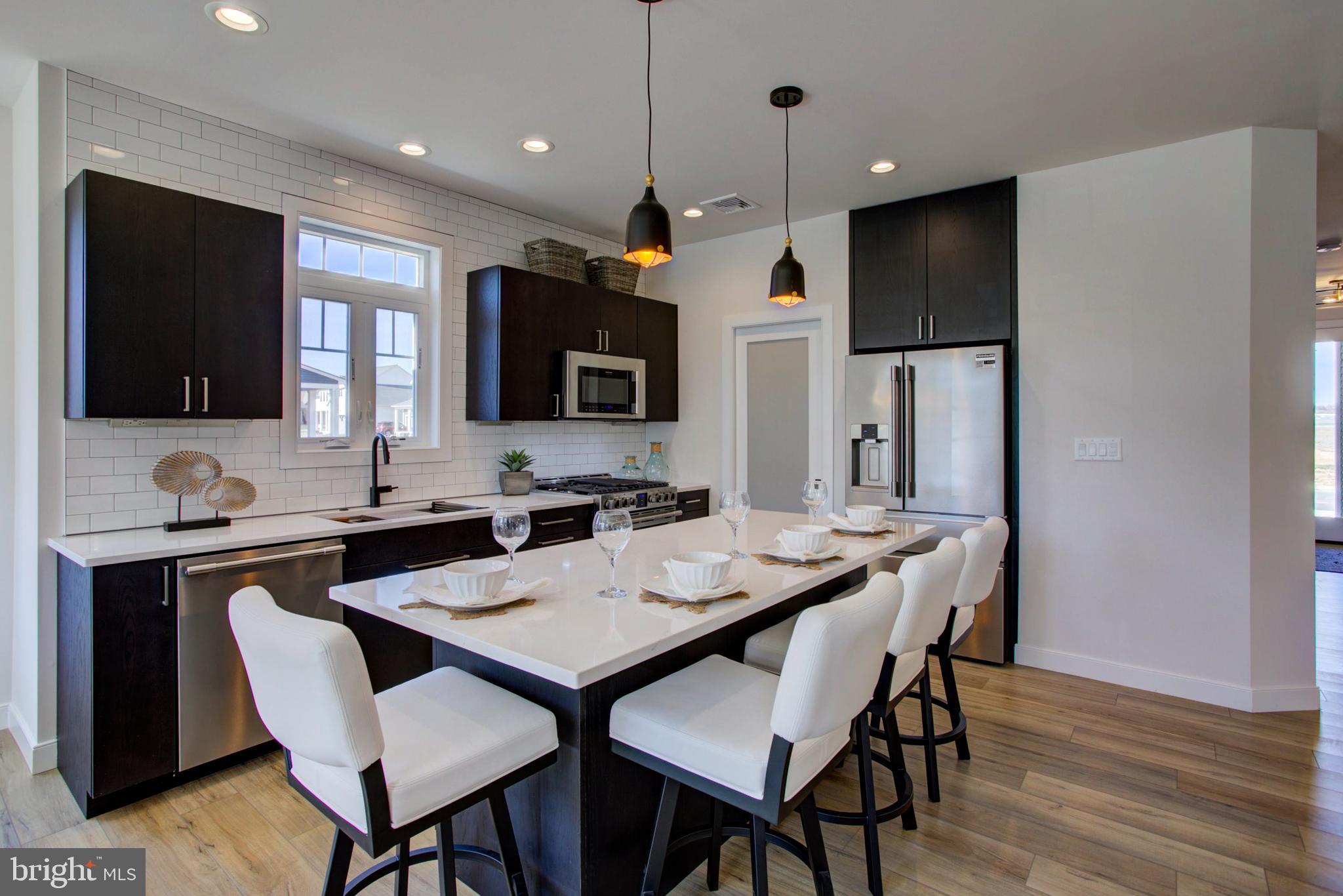 1414 BARRINGTON DRIVE 293