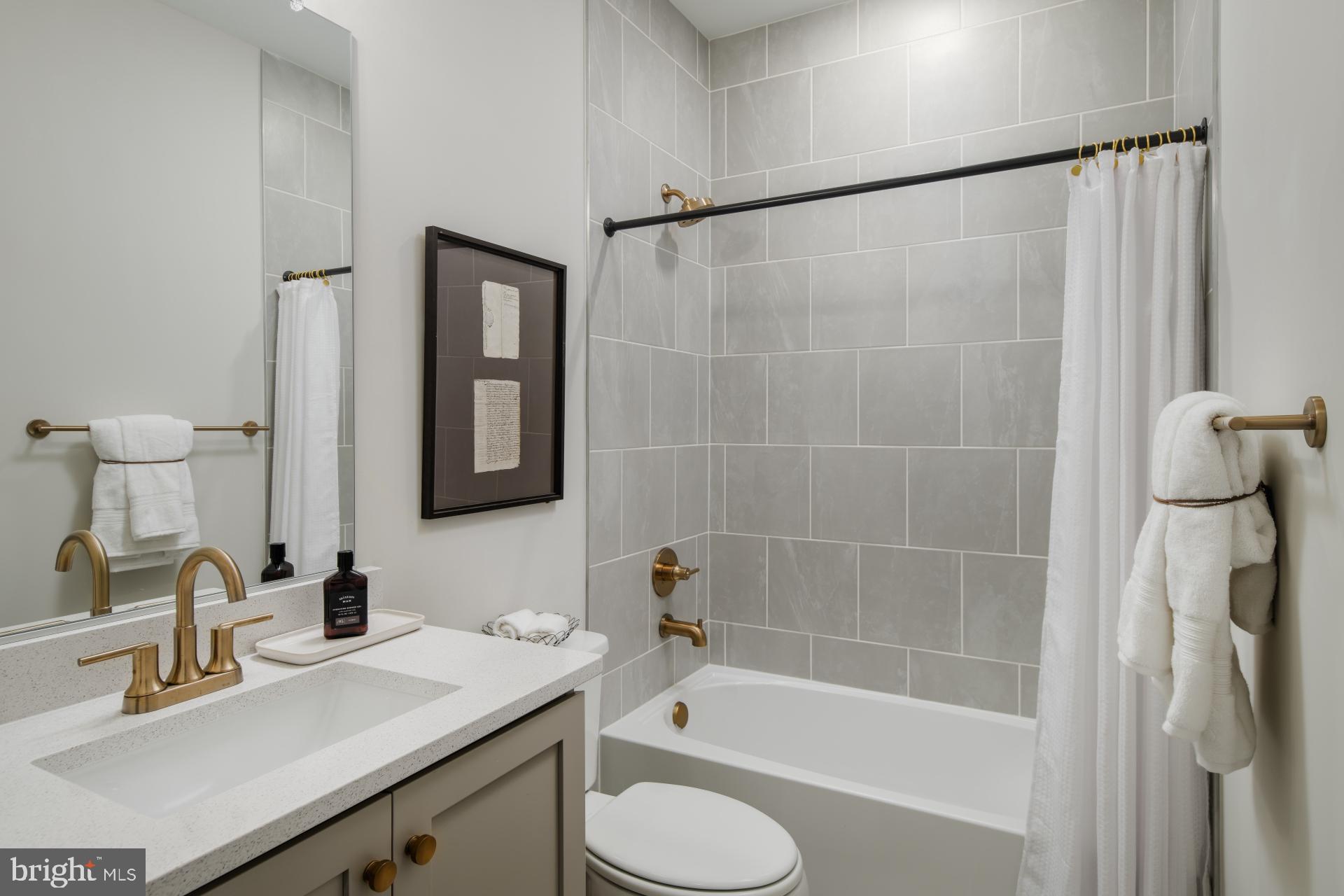 TUSCARORA CREEK - Residential