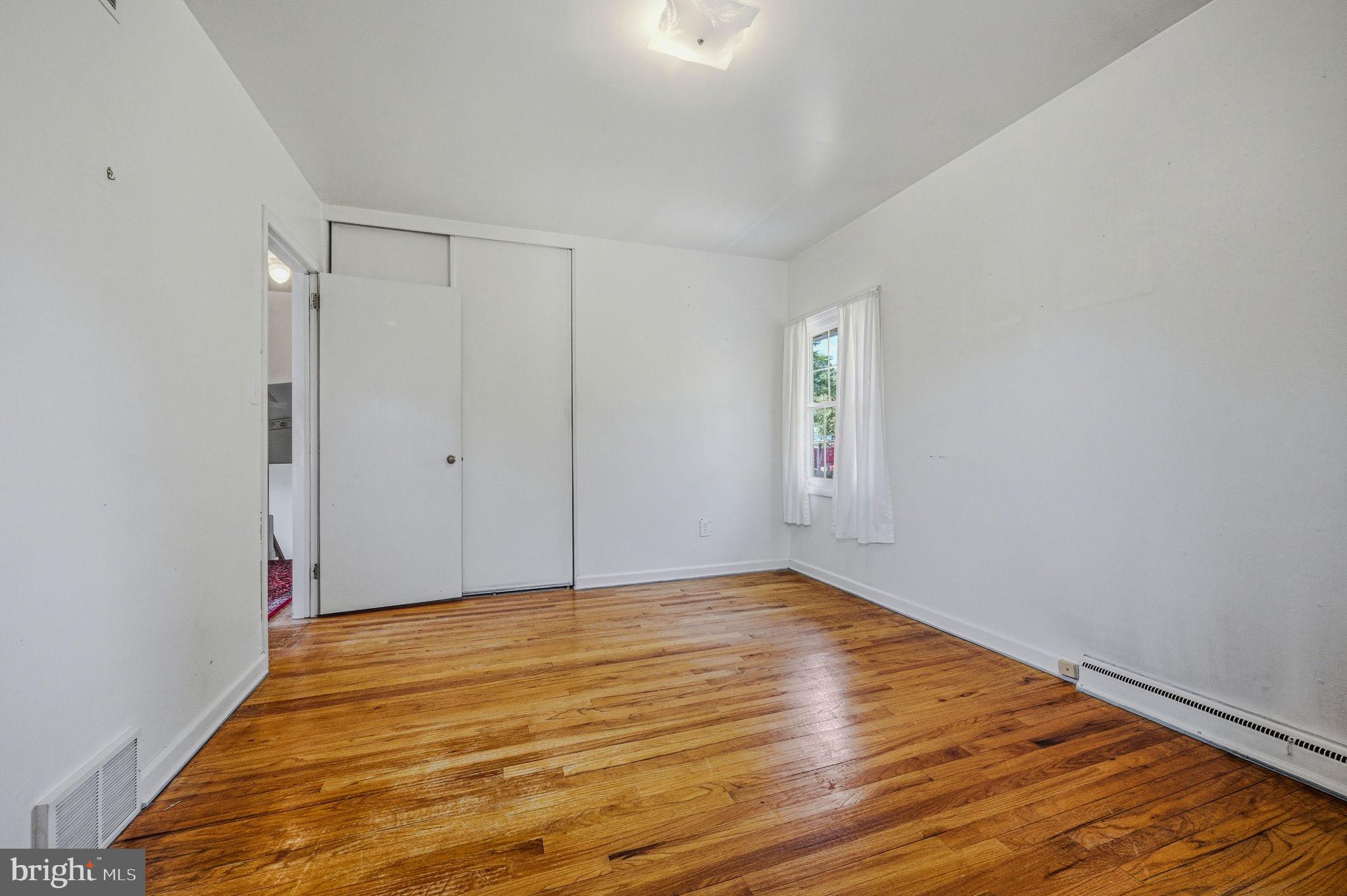 ASHBOURNE HILLS - Residential