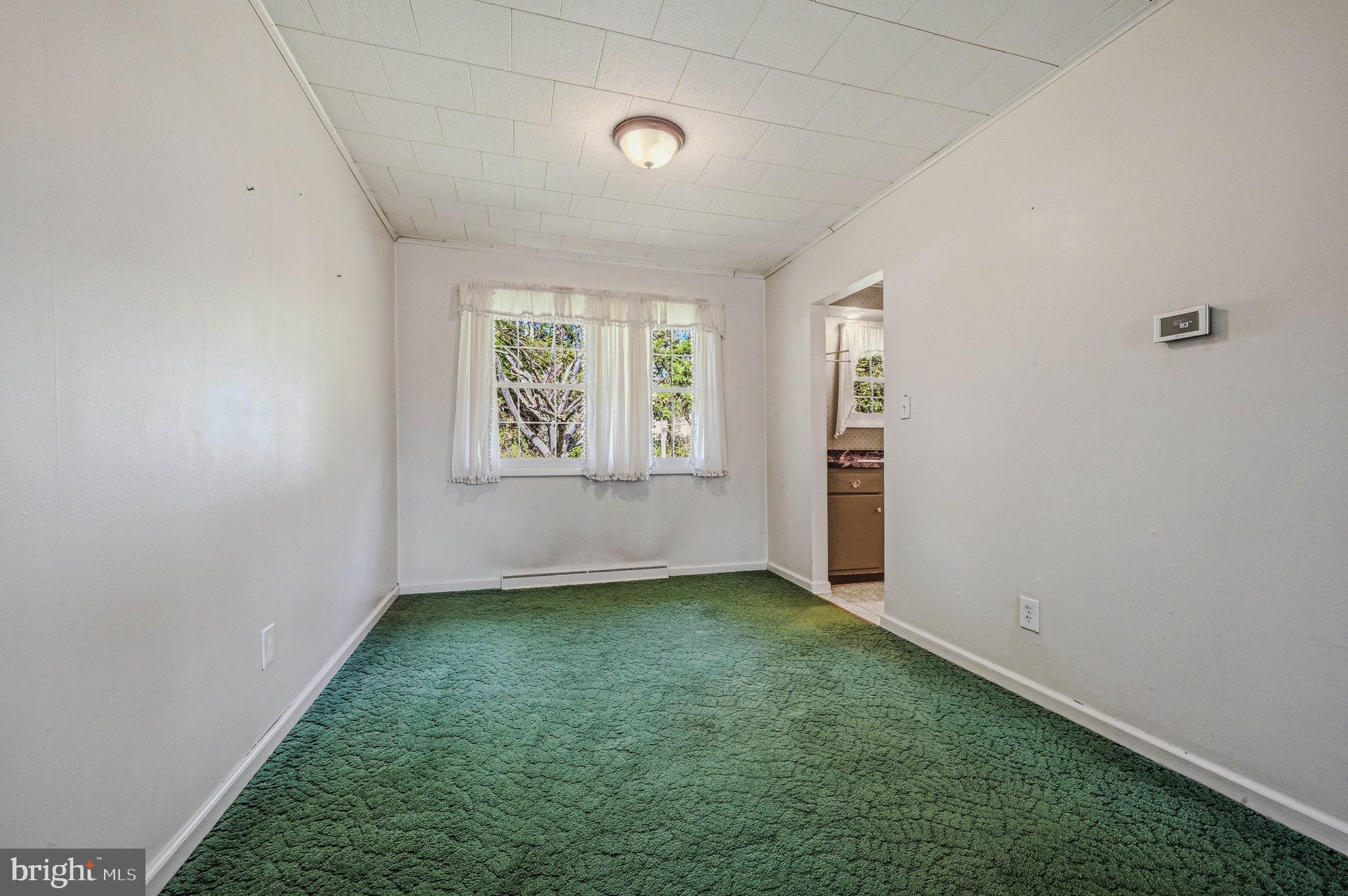 ASHBOURNE HILLS - Residential