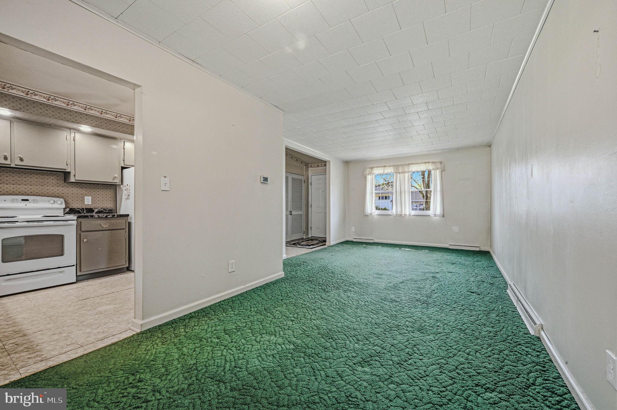 ASHBOURNE HILLS - Residential