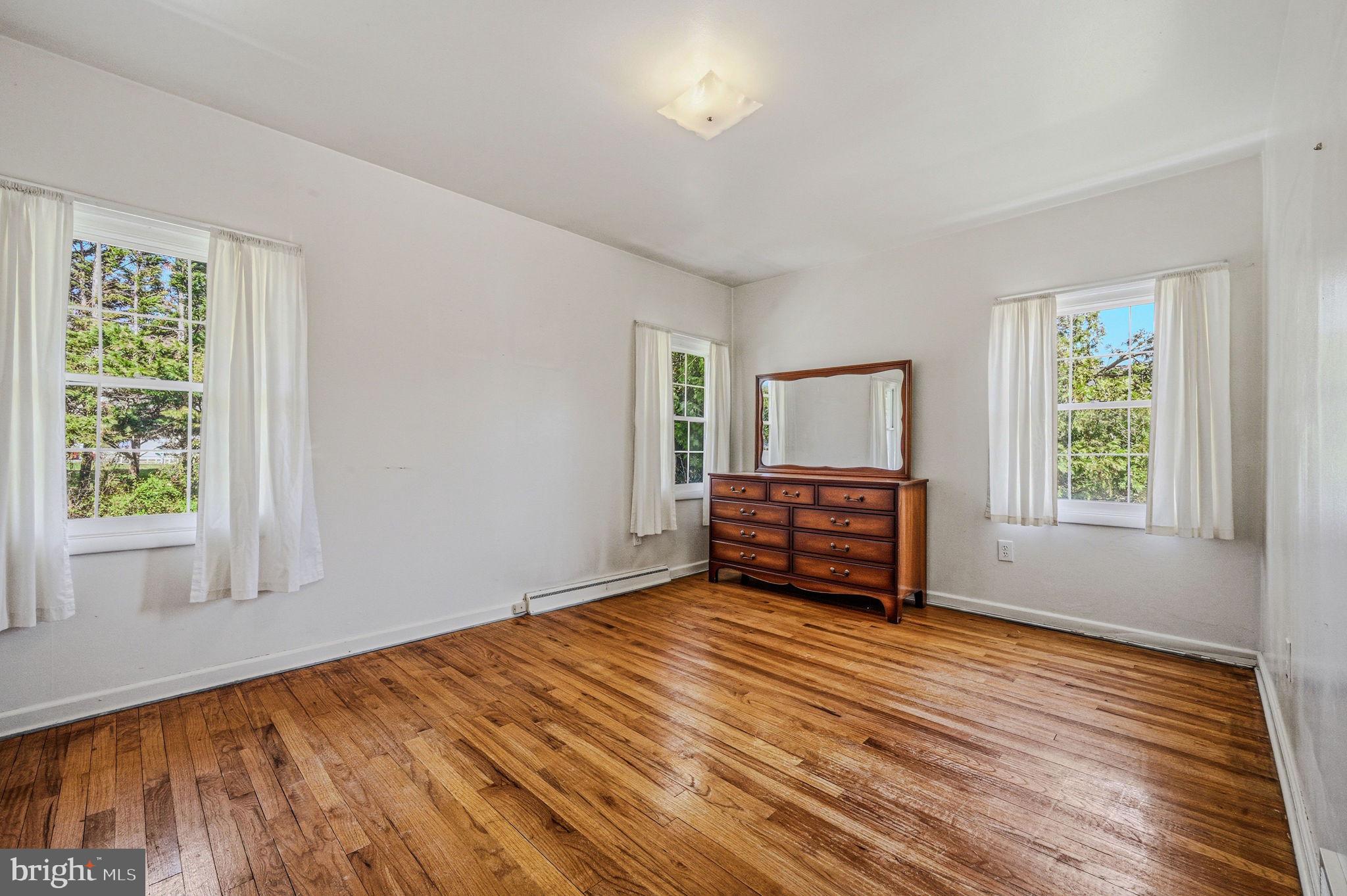 ASHBOURNE HILLS - Residential