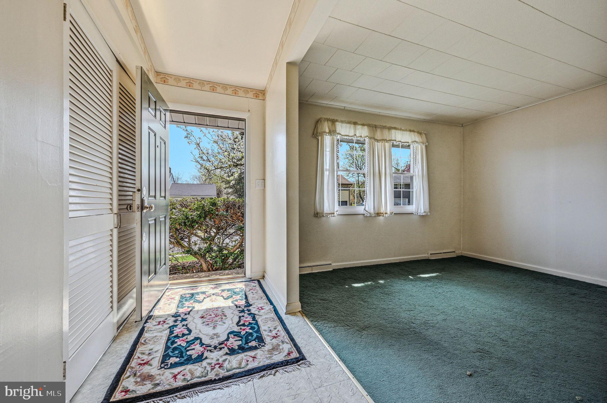 ASHBOURNE HILLS - Residential