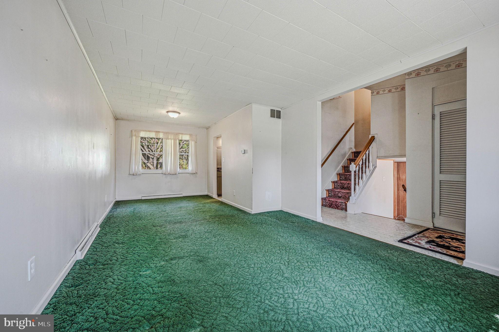 ASHBOURNE HILLS - Residential