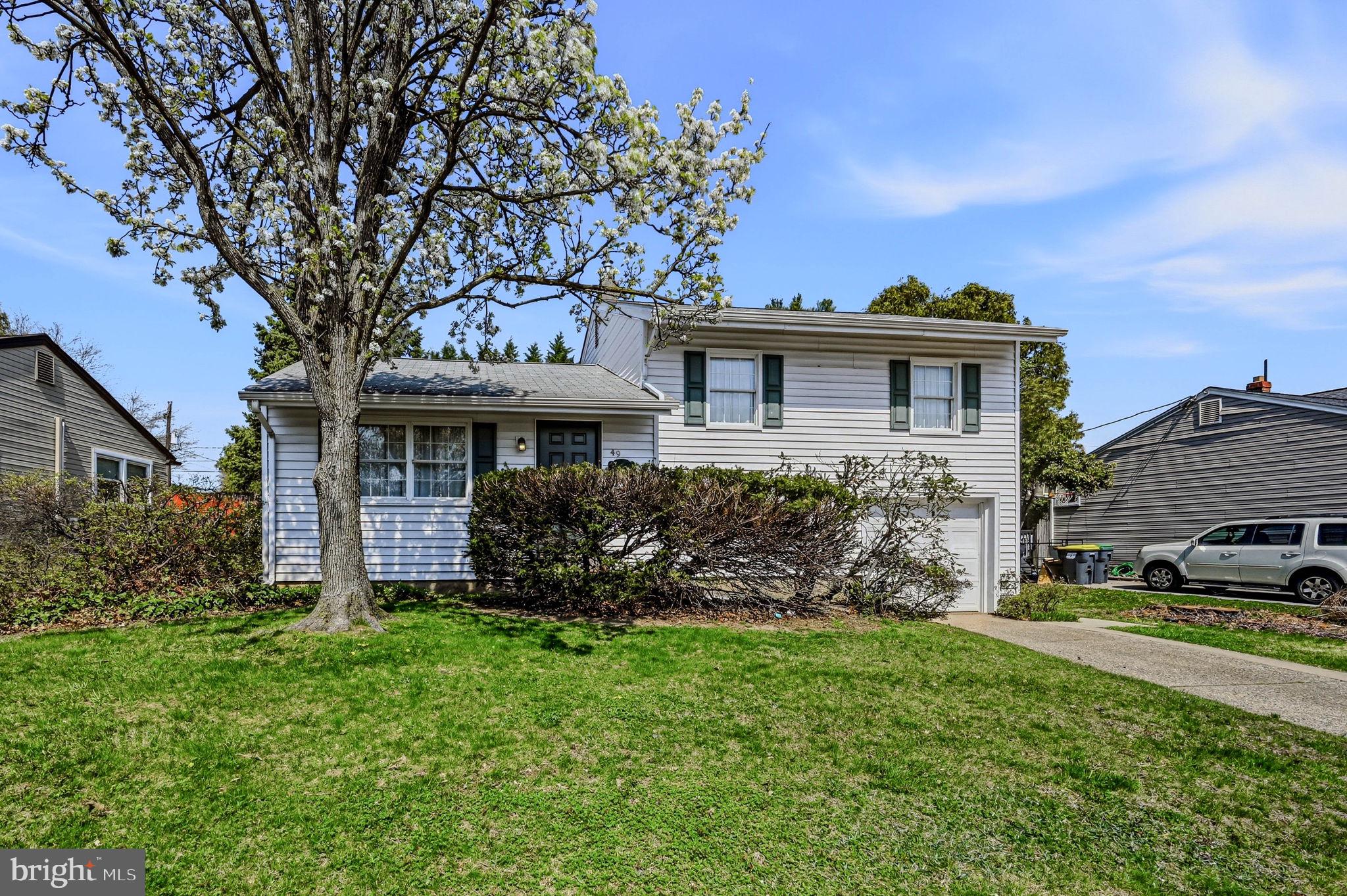 ASHBOURNE HILLS - Residential