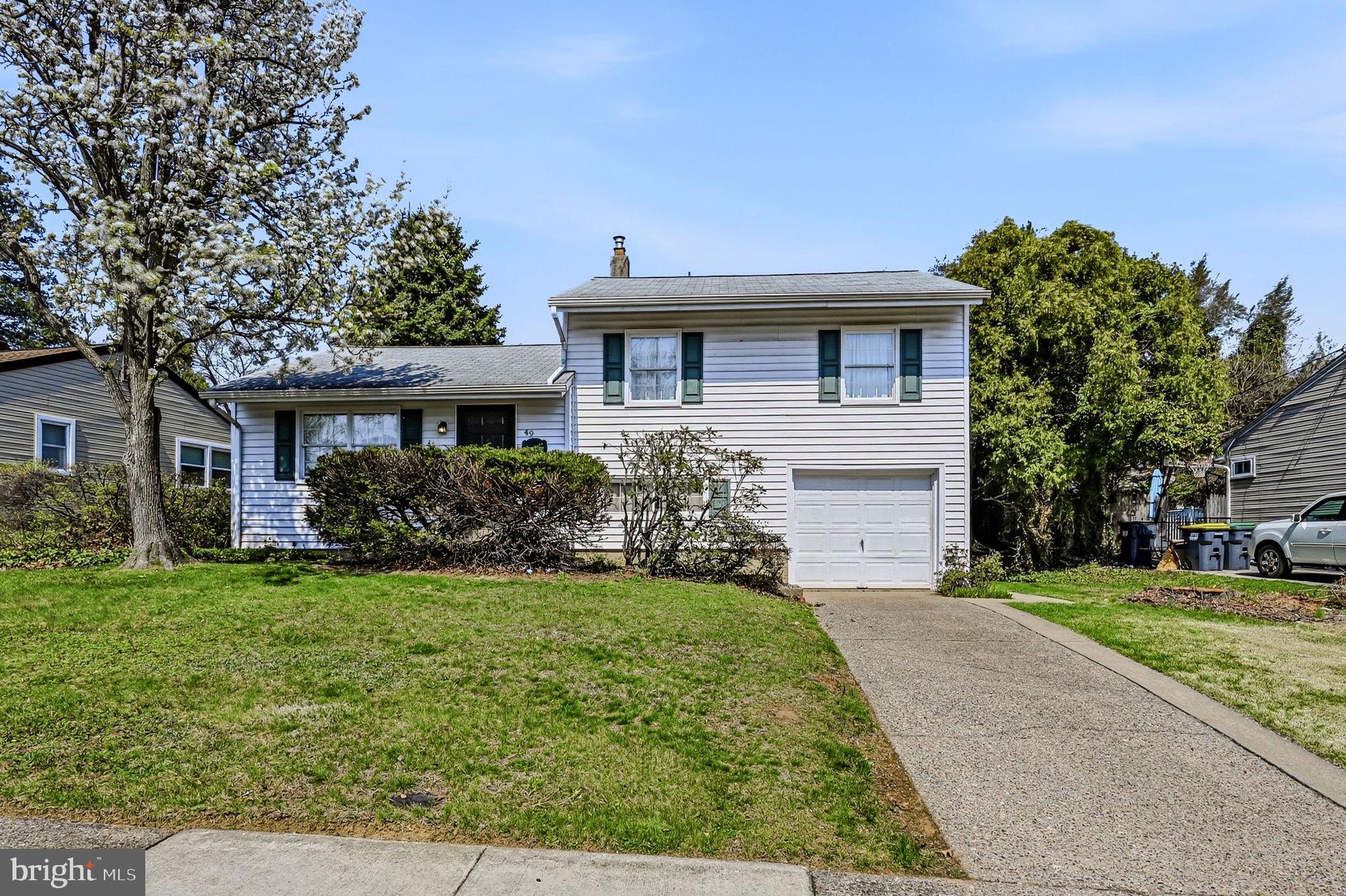 ASHBOURNE HILLS - Residential