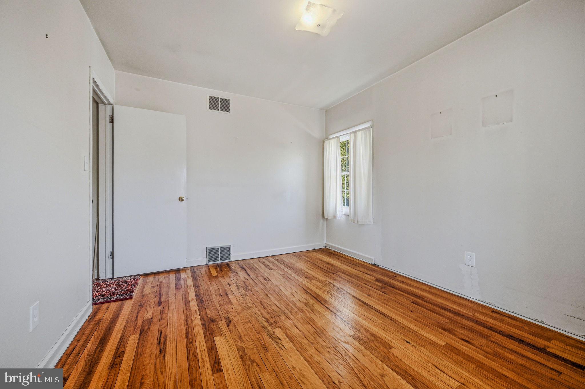 ASHBOURNE HILLS - Residential