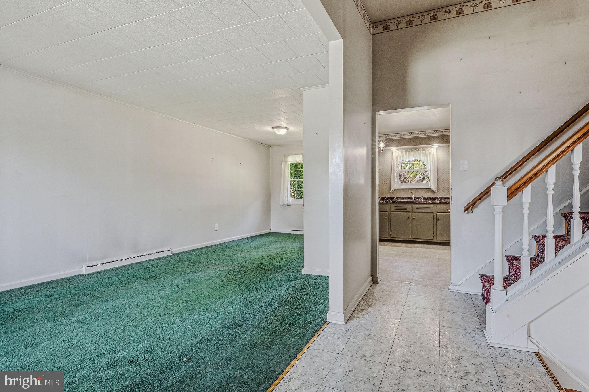 ASHBOURNE HILLS - Residential