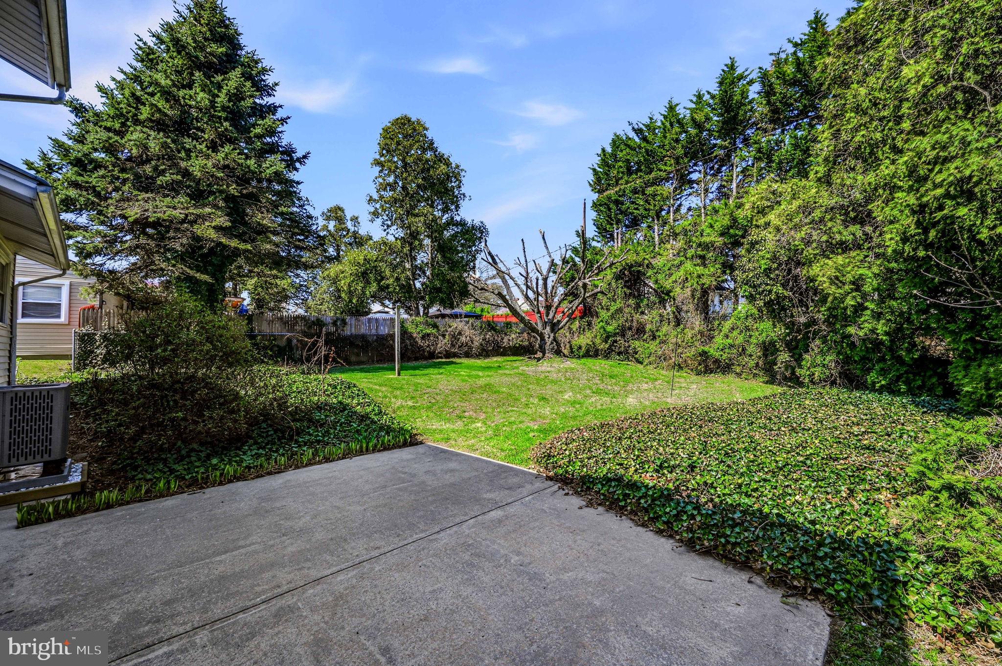 ASHBOURNE HILLS - Residential