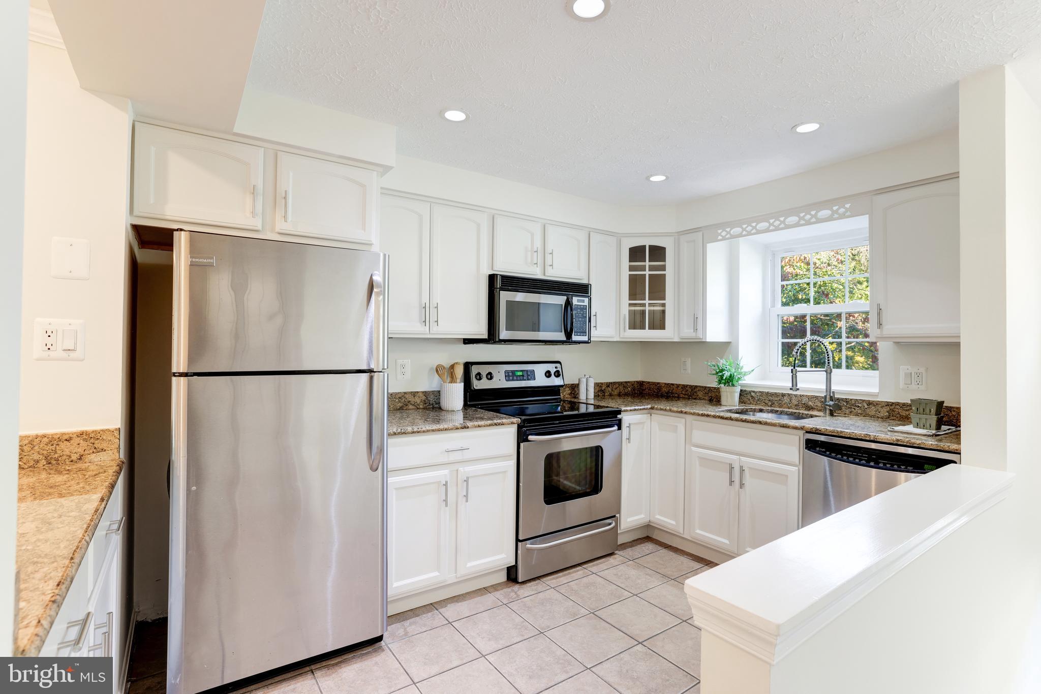 WHISPERHILL - Residential