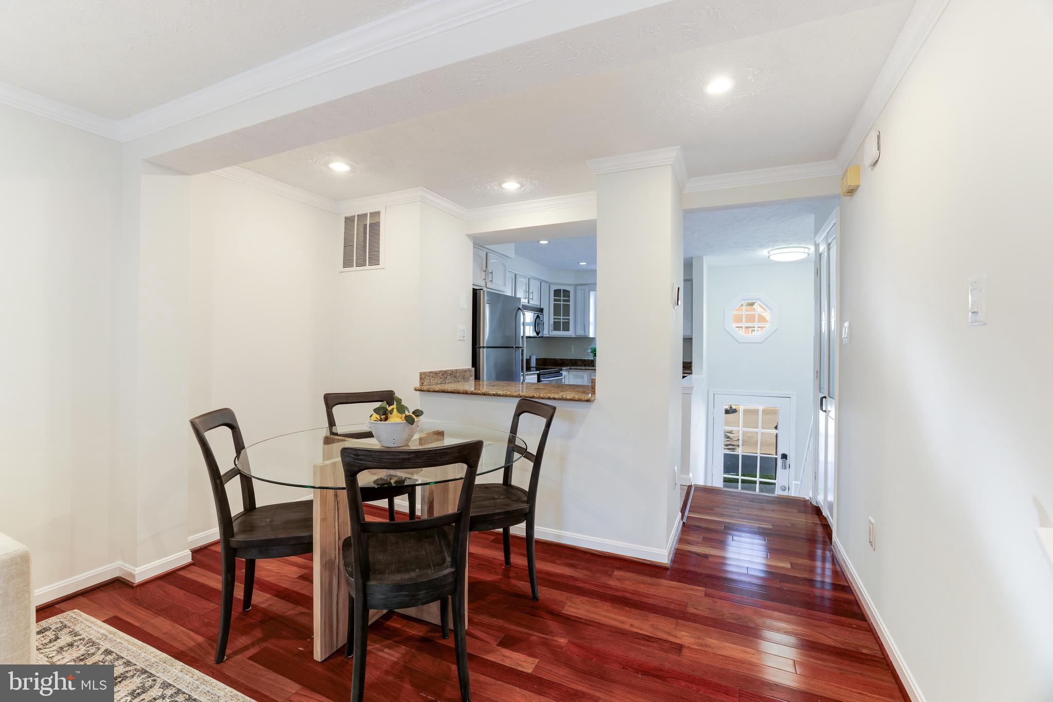 WHISPERHILL - Residential