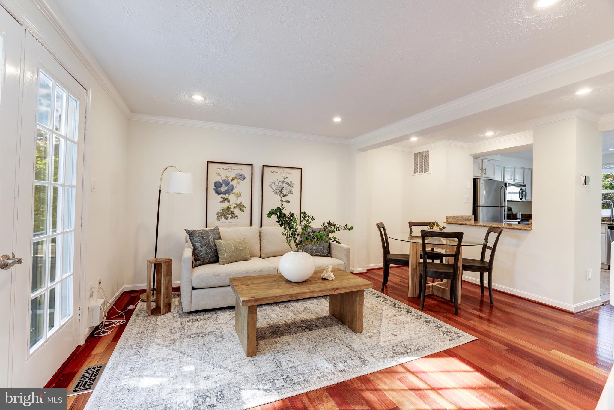 WHISPERHILL - Residential