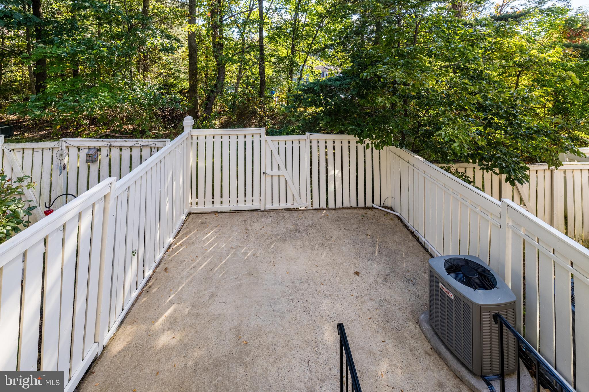 WHISPERHILL - Residential