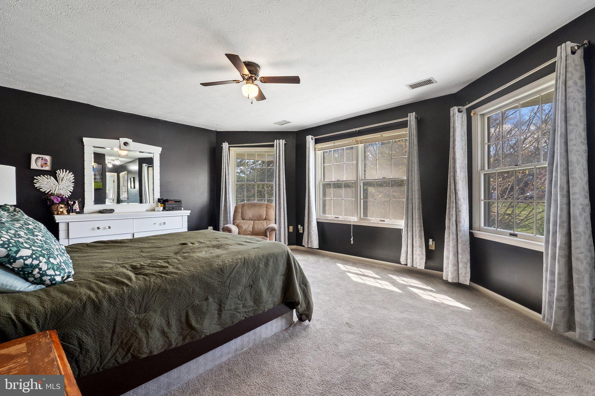 LAKE HOLIDAY ESTATES - Residential