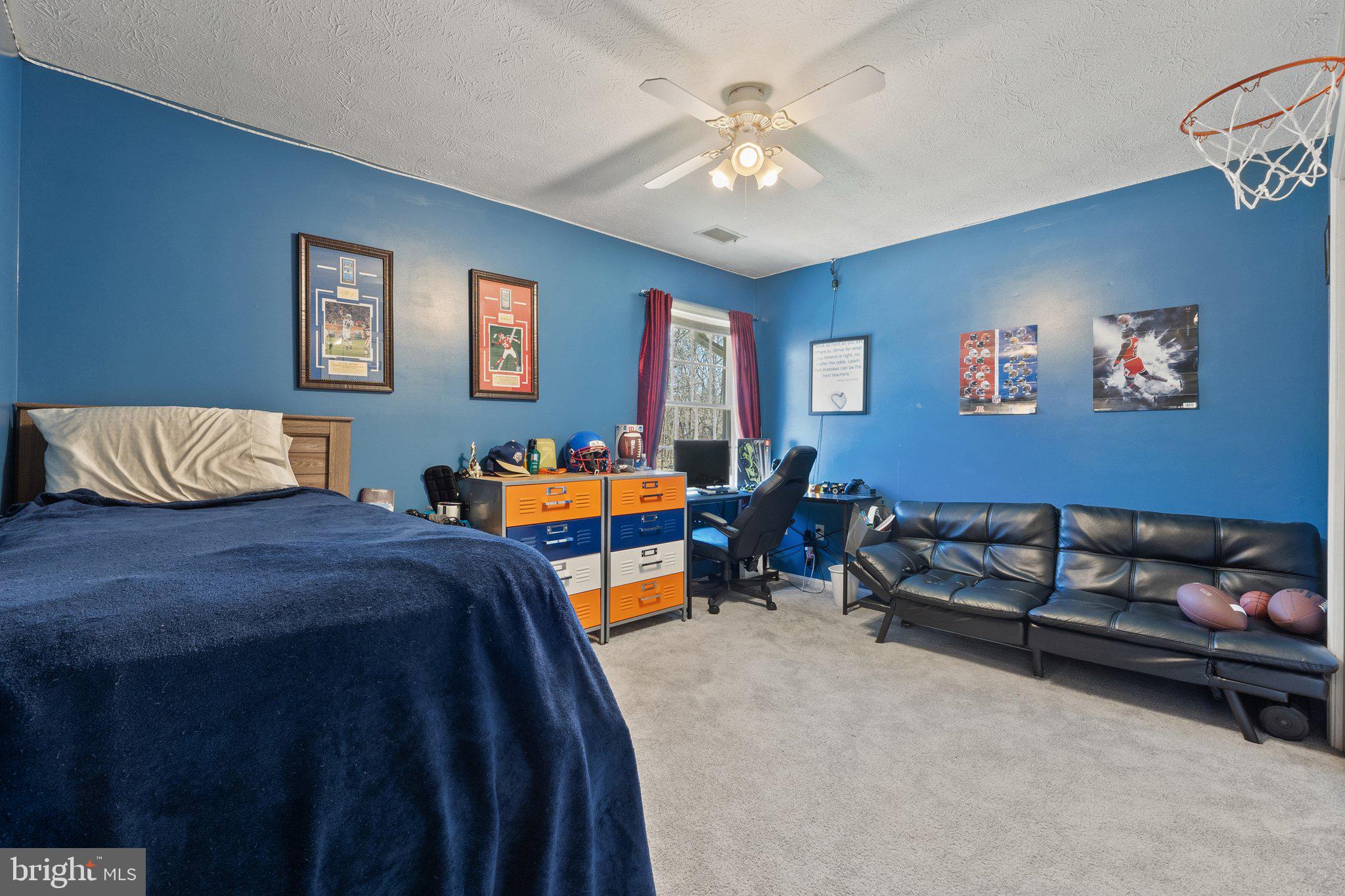 LAKE HOLIDAY ESTATES - Residential