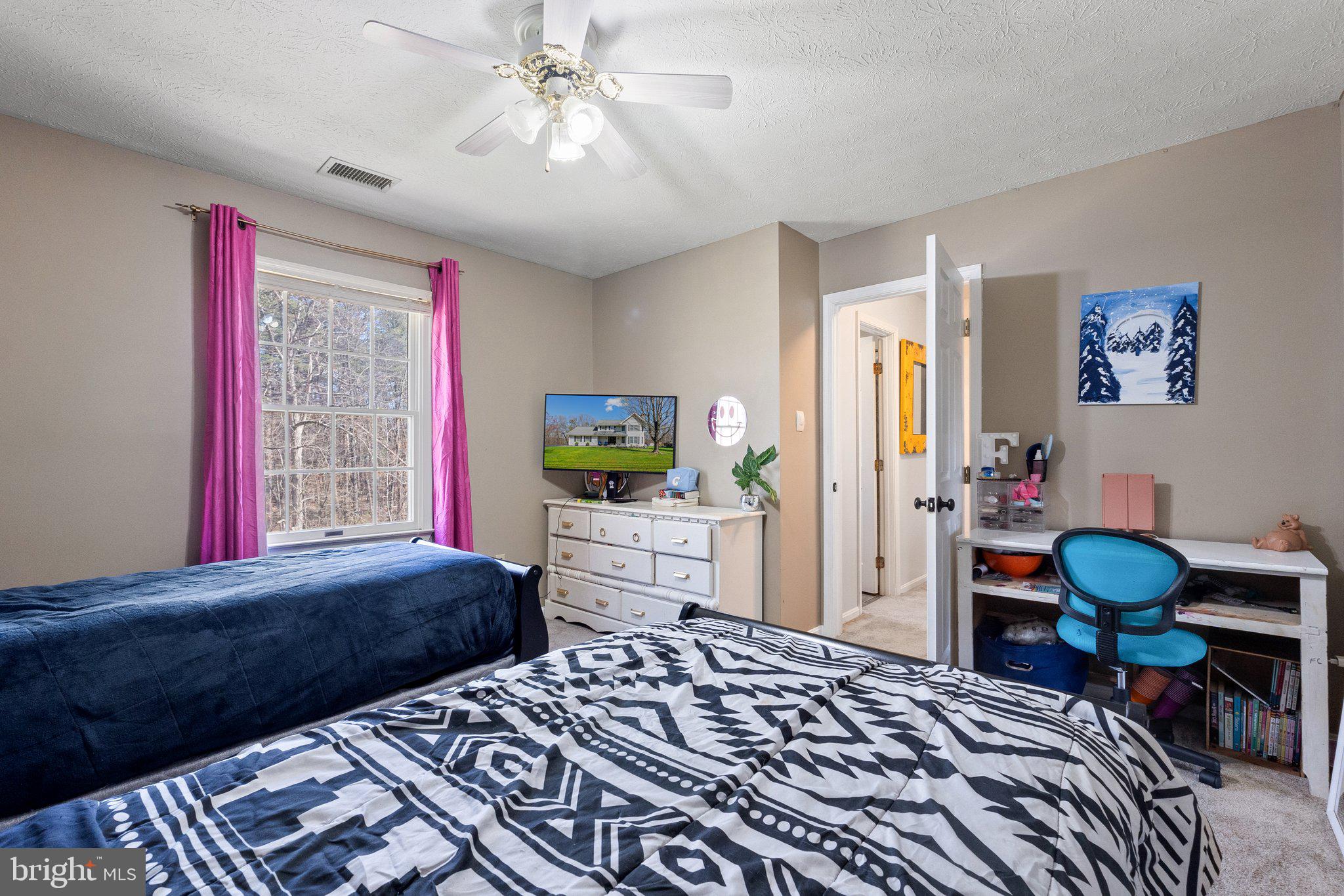 LAKE HOLIDAY ESTATES - Residential