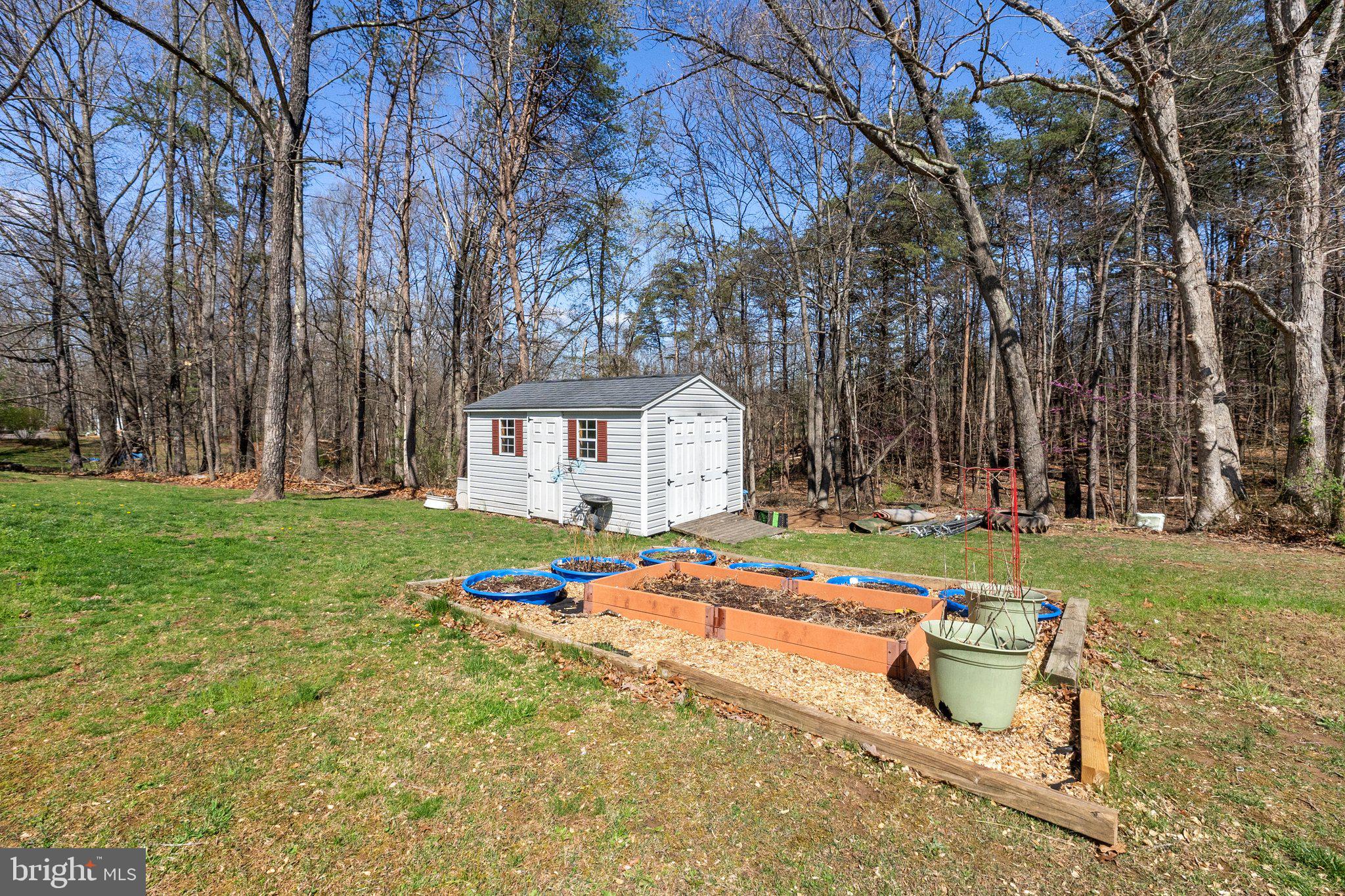 LAKE HOLIDAY ESTATES - Residential